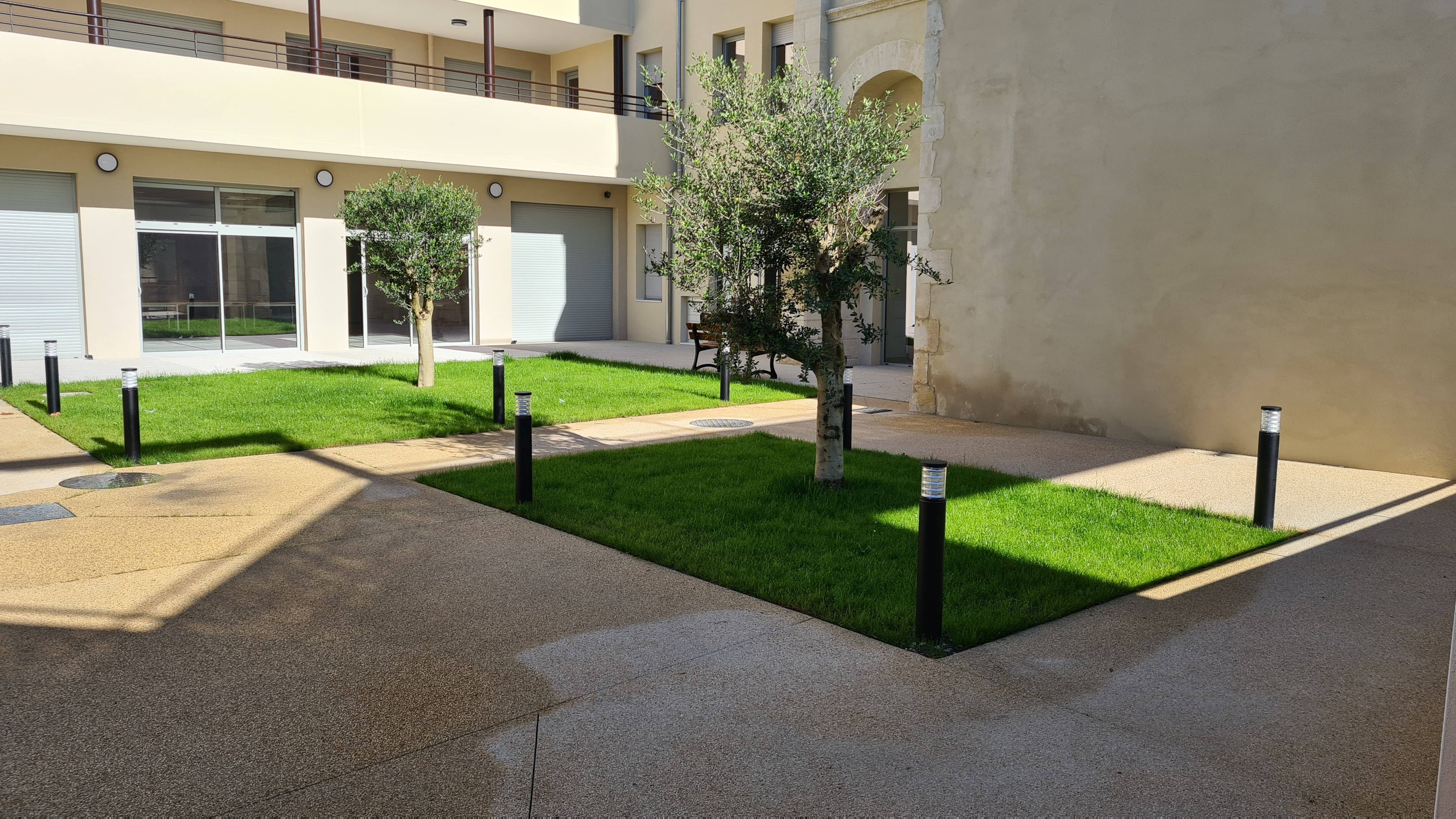 Aménagement des espaces vert à la Maison de Santé Clair Soleil Nîmes